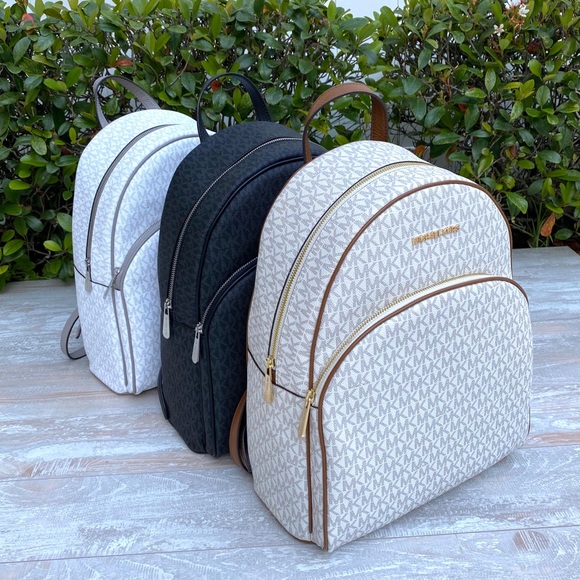 Michael Kors Abbey Large Backpack MiniLogo Vanilla - Picture 8 of 8